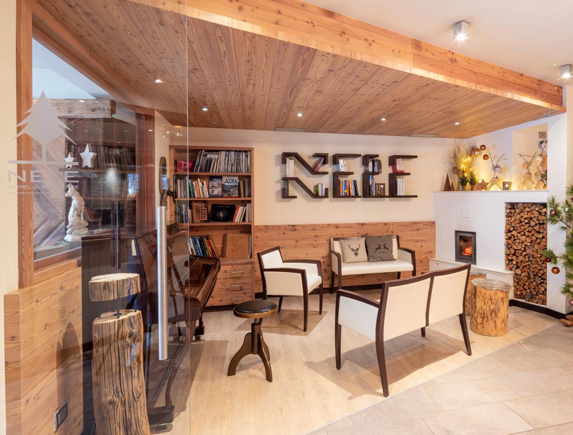 Hotel Nele ซิอาโน ดิ ฟิเอมเม ภายนอก รูปภาพ